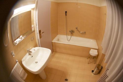 Hotel Milano Pistoia Ngoại thất bức ảnh