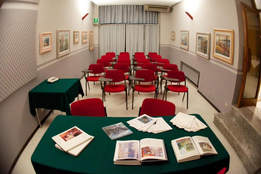 Hotel Milano Pistoia Ngoại thất bức ảnh